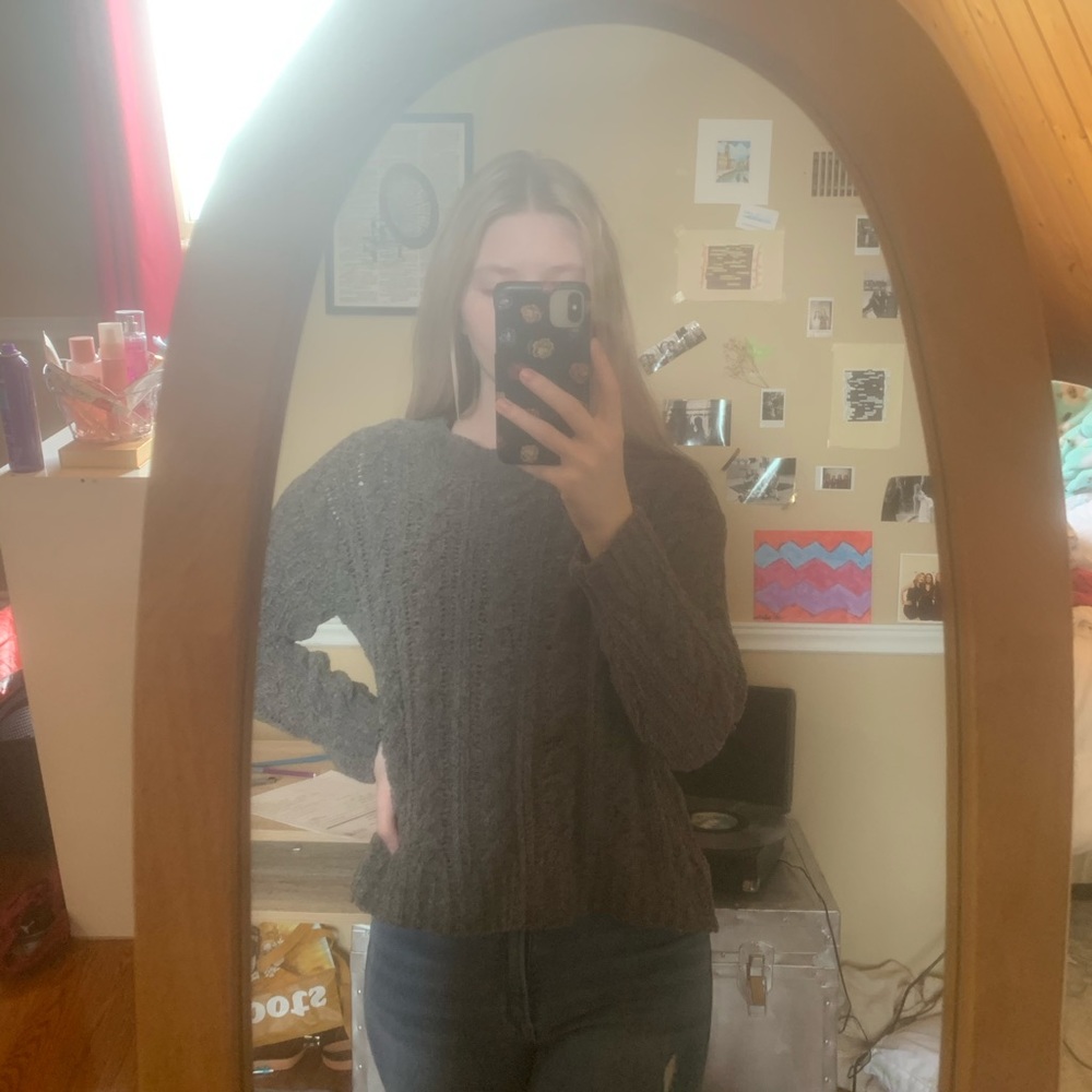 American eagle sweater
